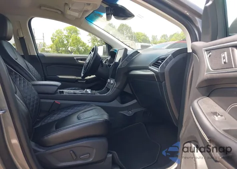 2024 Ford Edge Titanium z USA, uszkodzony, nr VIN 2FMPK4K91RBA92643